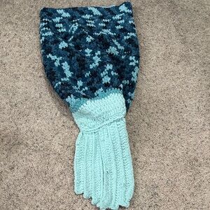 Mermaid Tail Blanket for Kids - Blue and Teal